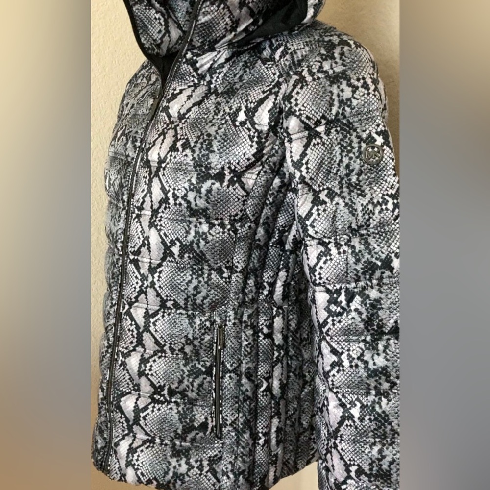 Puffer jacket packable lightweight Michael Kors jacket snake skin grey black new - Picture 5 of 11